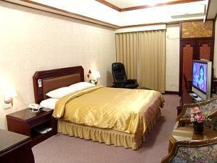 Sin Fu Business Hotel Тайчжун Екстер'єр фото